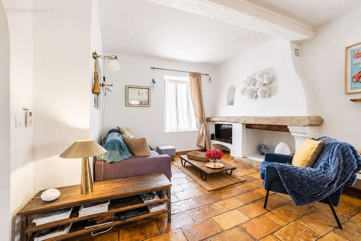 Maison 89 m² à La Roquebrussanne  - photo 3