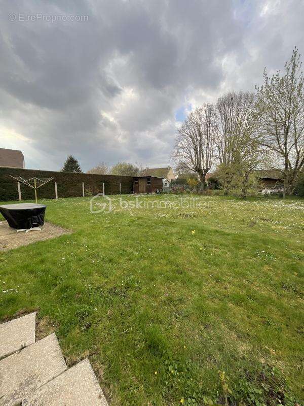 Maison individuelle avec sous-sol total, 93 m2 carrez et 125 m2 habitable, jardin de 800 m² et fort potentiel - photo 9
