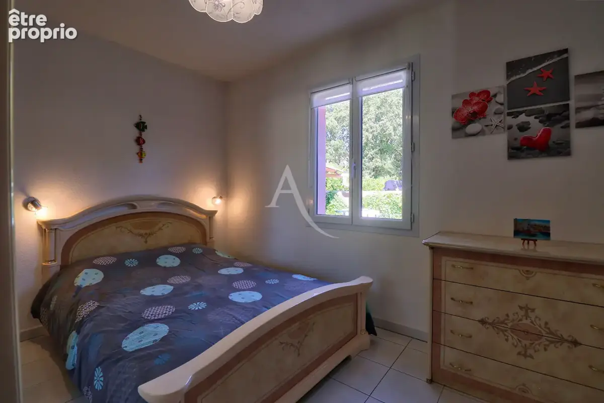Villa avec piscine jardin paysage et garage au calme absolu - photo 13