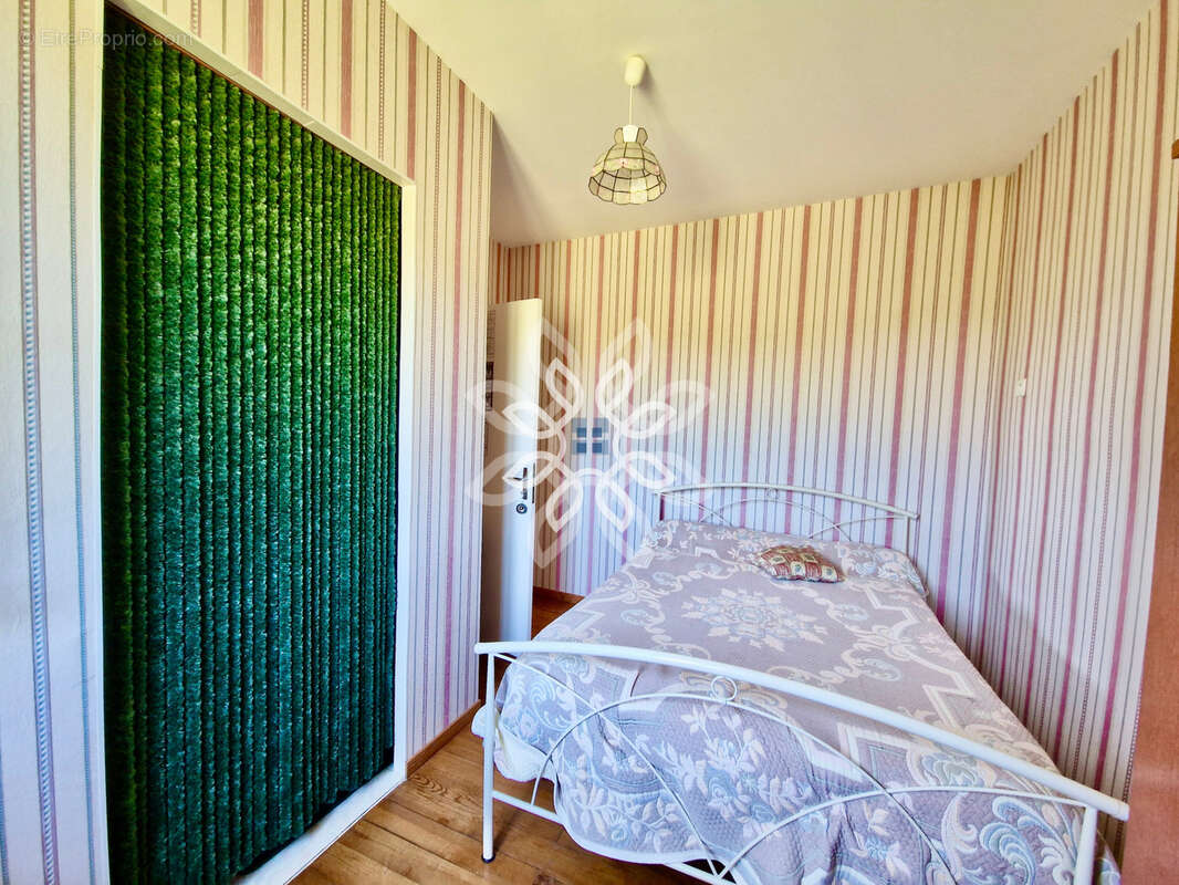 Ensemble immobilier 498,50m2 - photo 18
