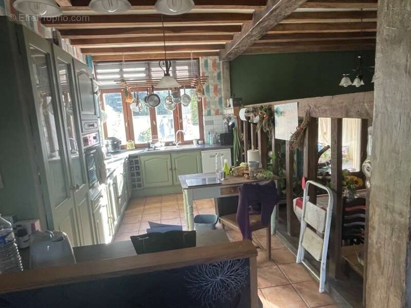 Maison à LA CELLE-DUNOISE