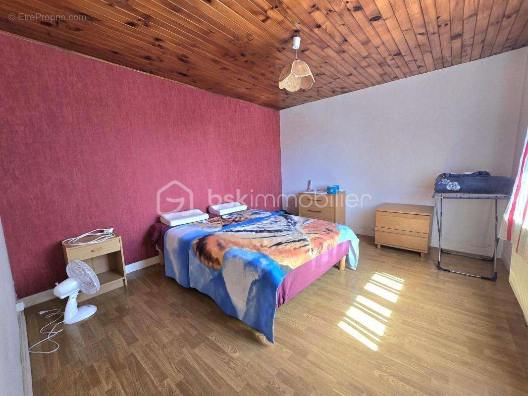 Appartement à PUY-GUILLAUME