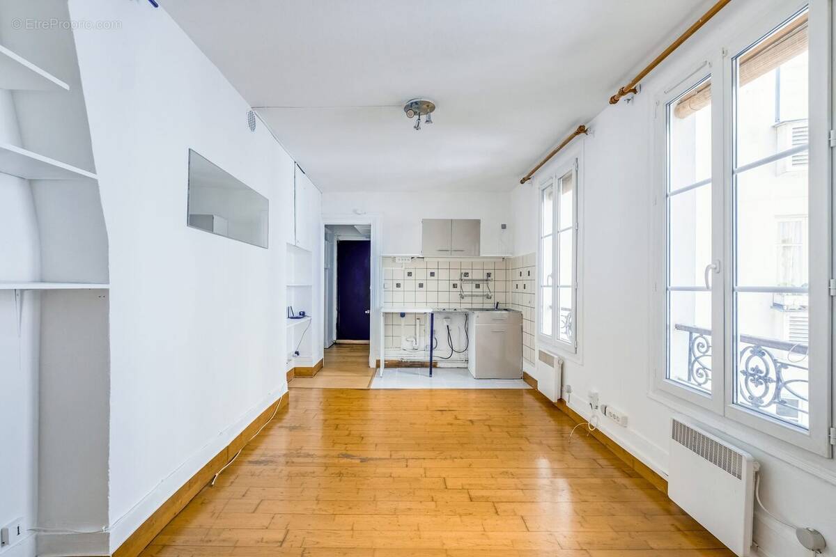 Appartement à PARIS-18E