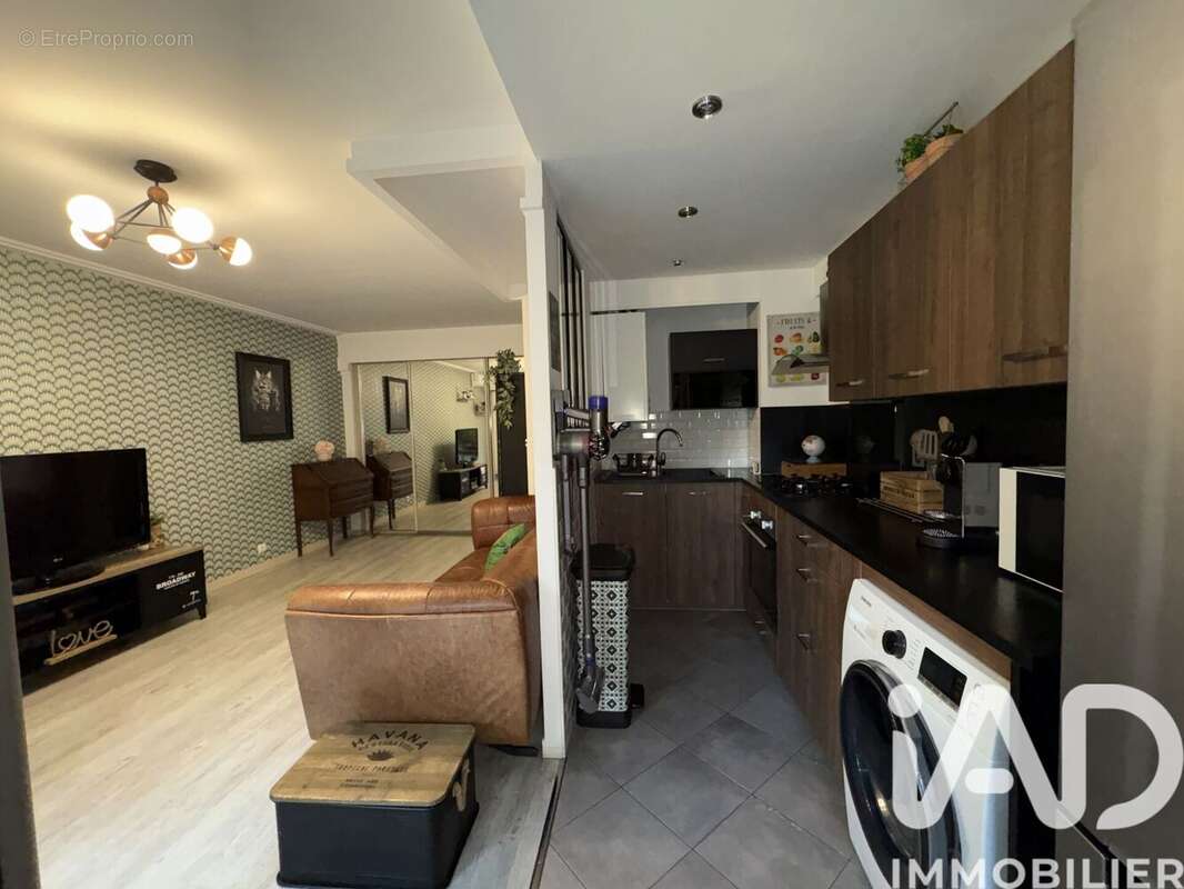 Photo 2 - Appartement à VALLAURIS