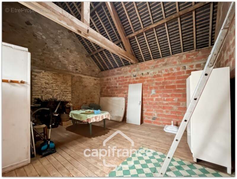 Maison de 71 m², garage, dépendances , terrain de 12234m² - photo 14