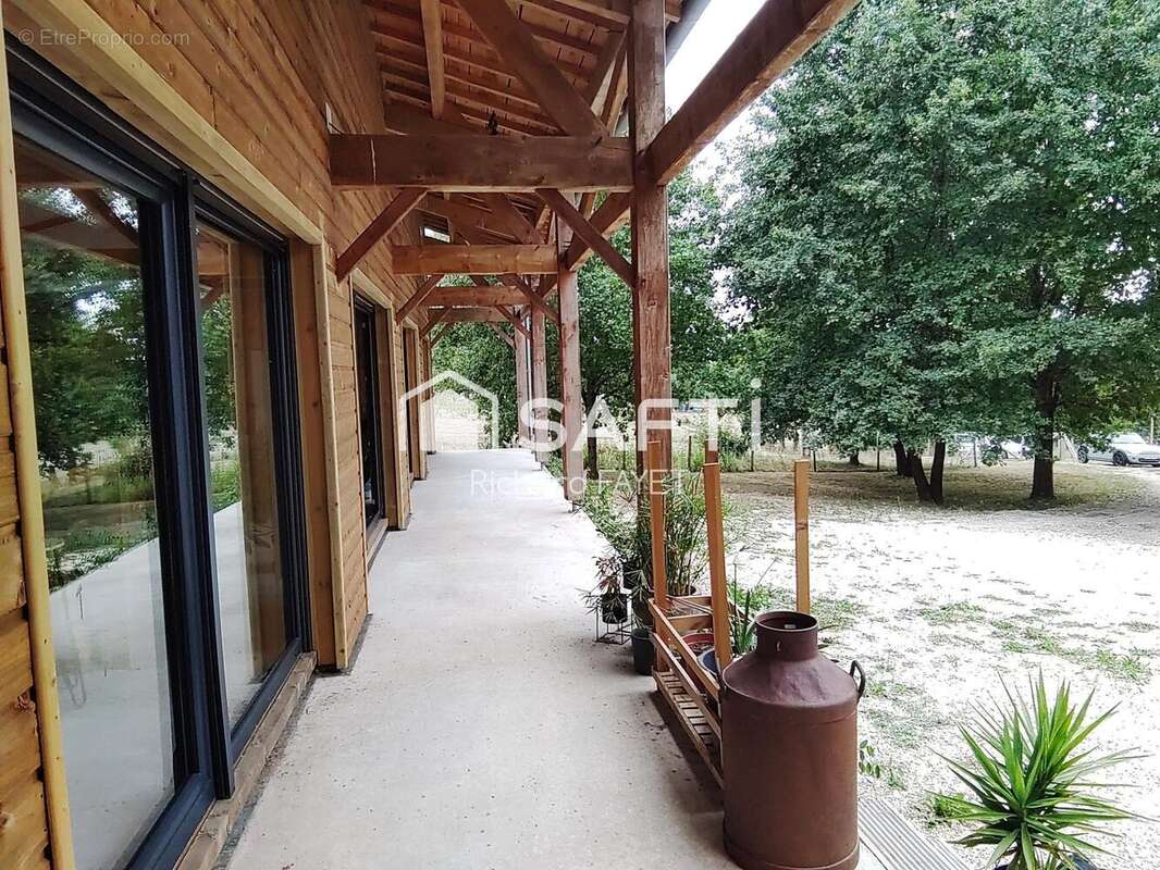 Photo 9 - Maison à SAINT-BONNET-SUR-GIRONDE