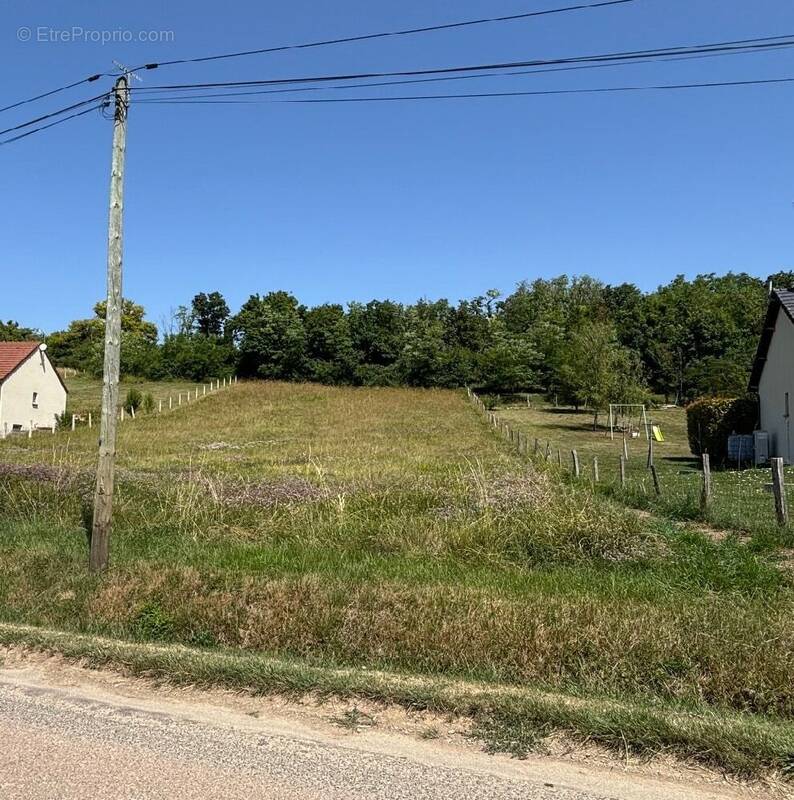 Terrain à GERMIGNY-SUR-LOIRE