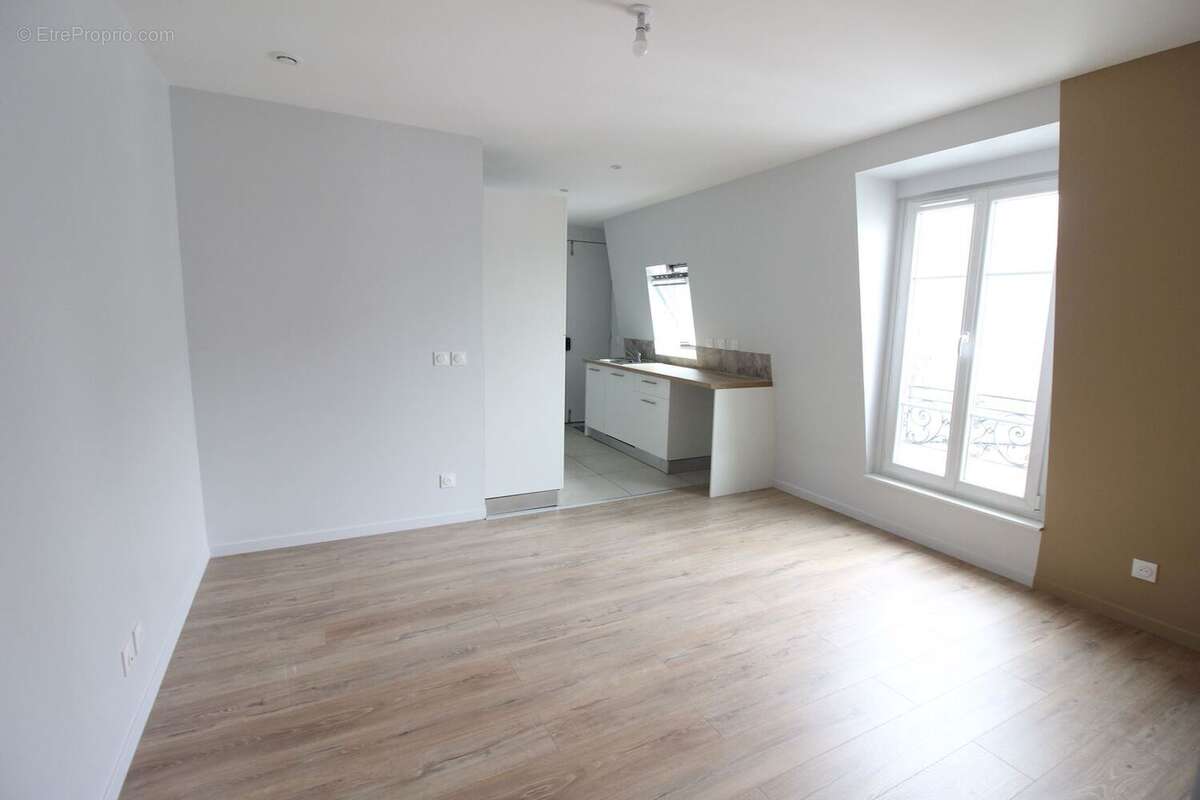 Appartement à PARIS-14E