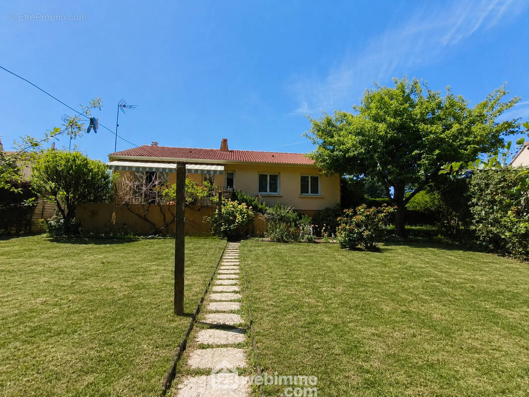 Maison à LES CLOUZEAUX