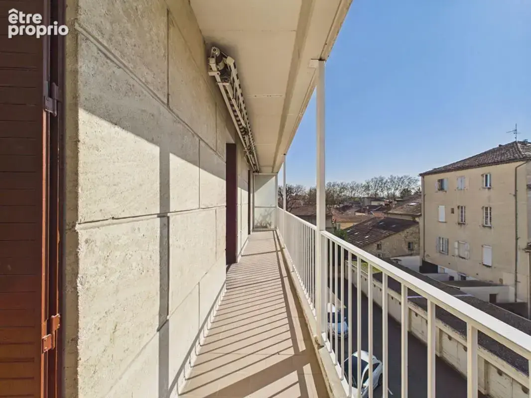 T3 lumineux avec grand balcon et parking ! À deux pas des rempa - photo 9