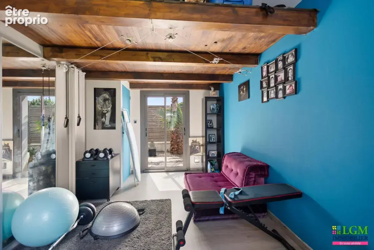 Pélissanne - Villa contemporaine de plain‑pied  3 ch + studio, piscine & jardin - photo 13