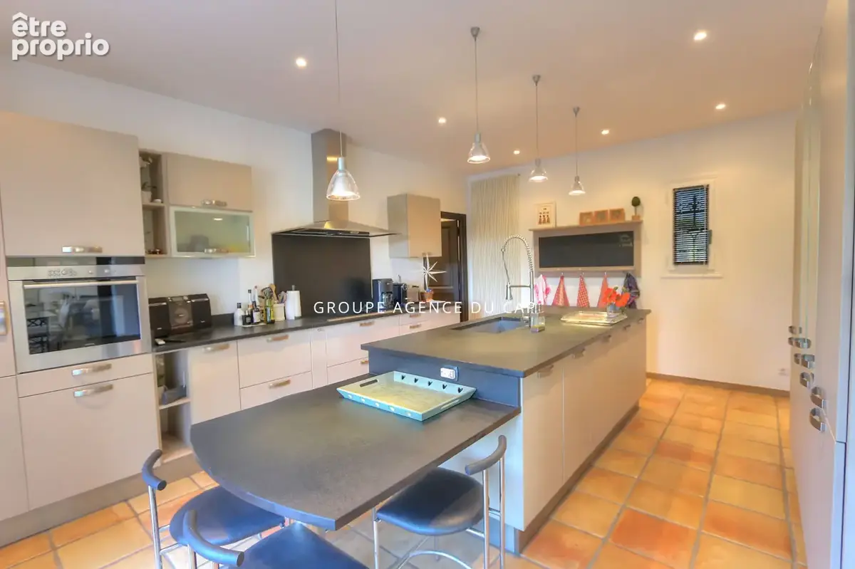 Villa d'exception 290m2 avec piscine garage et sous sol à vendre à Saint Raphaël Valescure - photo 8