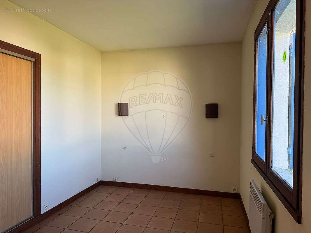 Maison à LES MATHES