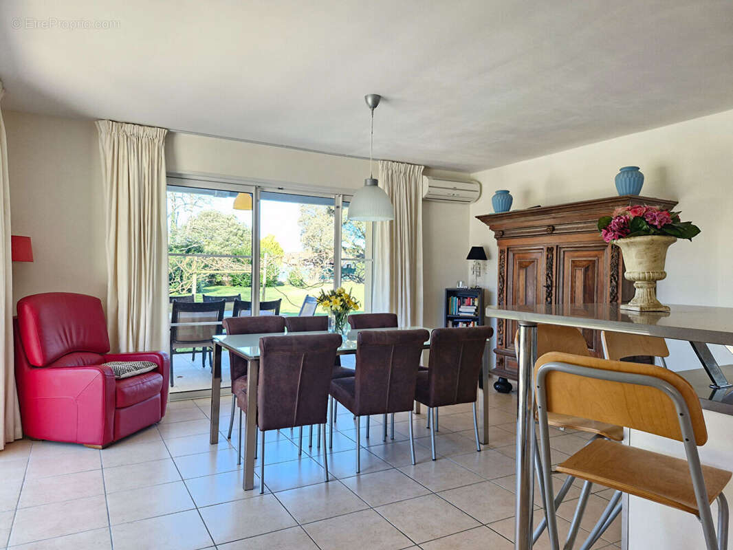 Maison à SAINT-MICHEL-ESCALUS