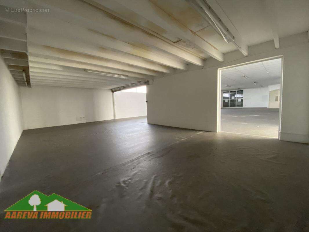 Local commercial - photo 3