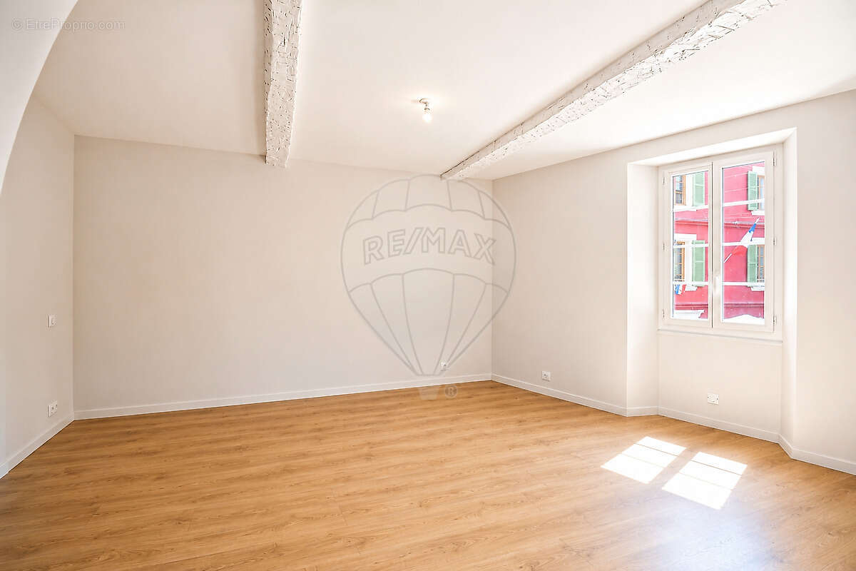Appartement à VILLENEUVE-LOUBET