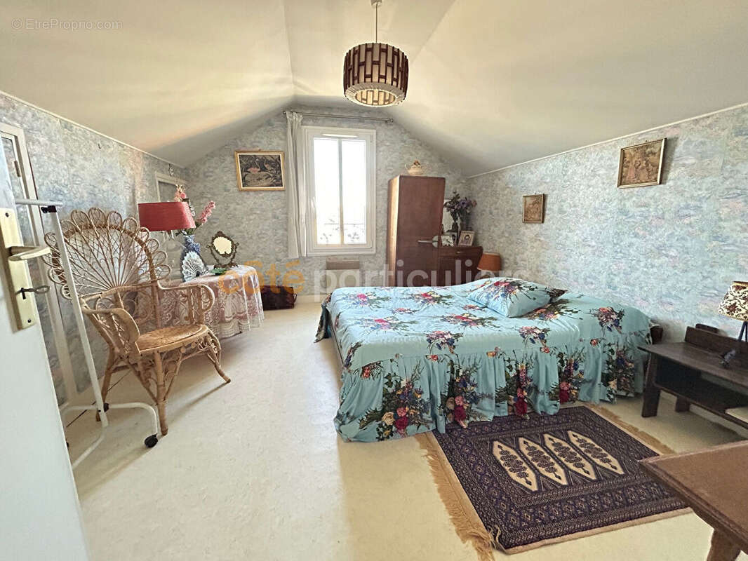 Maison à VILLENEUVE-LE-ROI