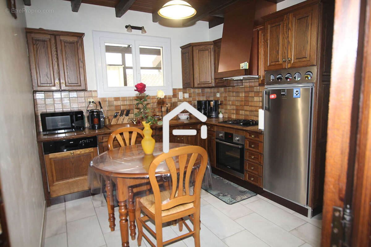 Maison à SAINT-JEAN-DU-FALGA