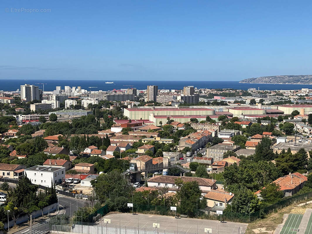 Appartement à MARSEILLE-14E