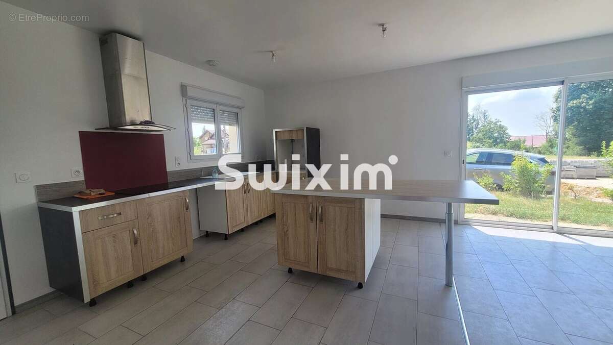 Maison 117 m² à Lons-Le-Saunier  - photo 16