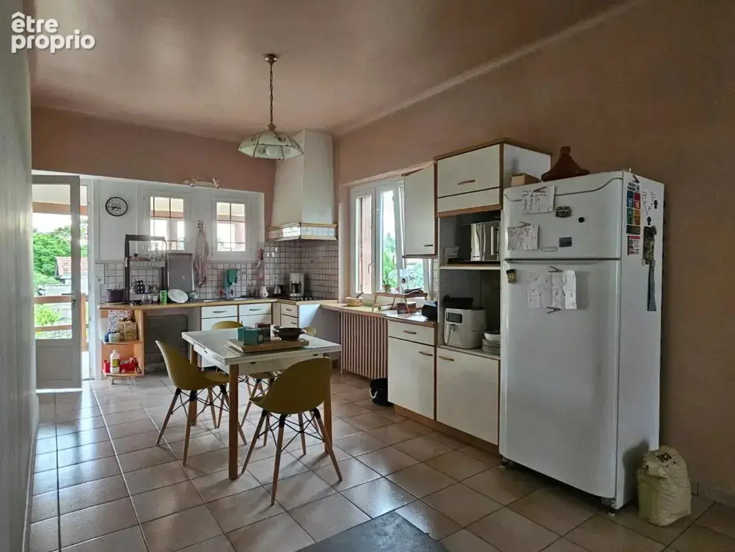 Maison rénovée 4 pièces de 191 m², louée - photo 5