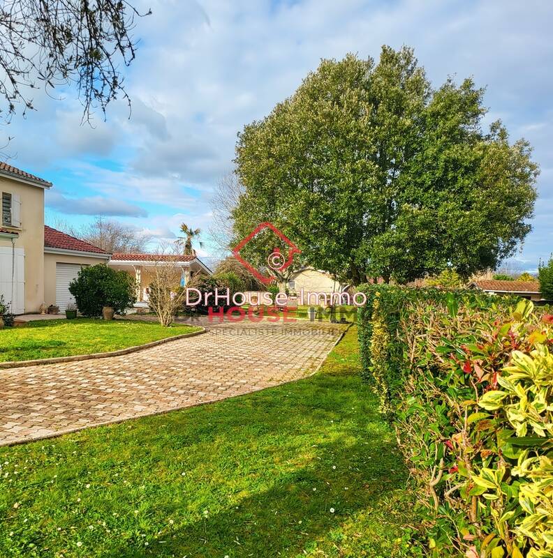 Maison à SAINT-SULPICE-ET-CAMEYRAC