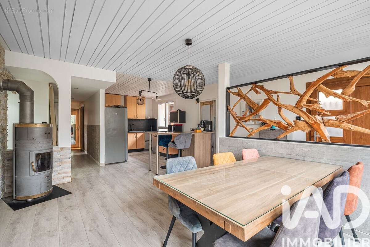 Photo 2 - Maison à VILLARD-BONNOT