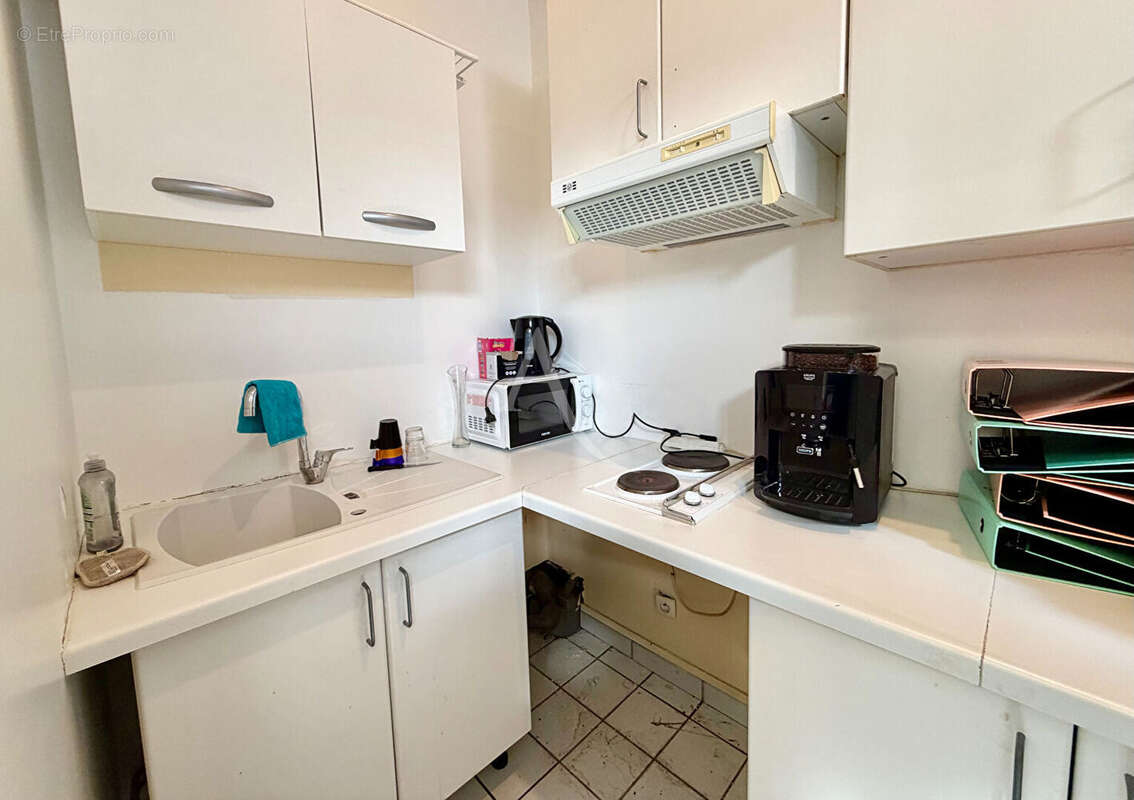 Commerce à CHAVILLE