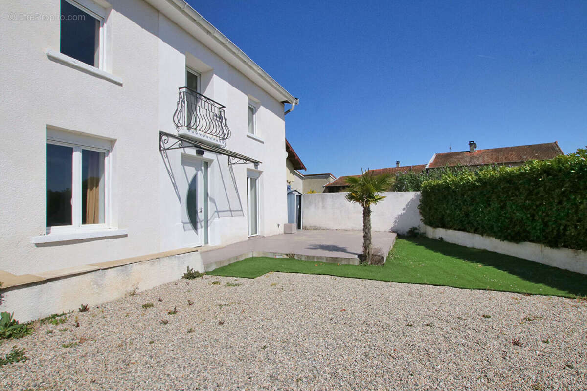 Maison à BALAN