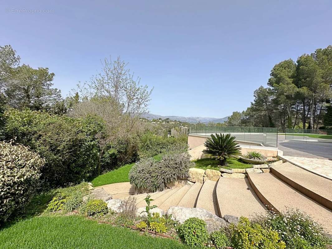 Maison à MOUANS-SARTOUX