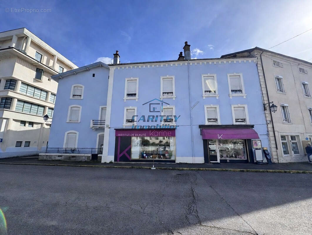 Appartement à BAINS-LES-BAINS