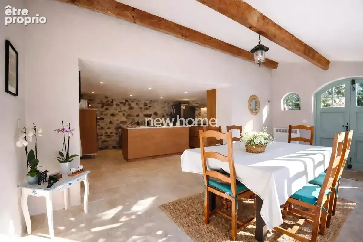 Maison 4 chambres au clame sur un beau terrain arboré - photo 10