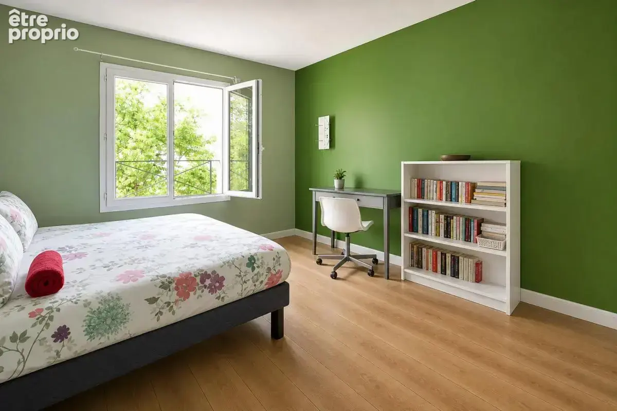 Maison de 4 pièces de 100 m² à Saint-Cyr-l'École - photo 7