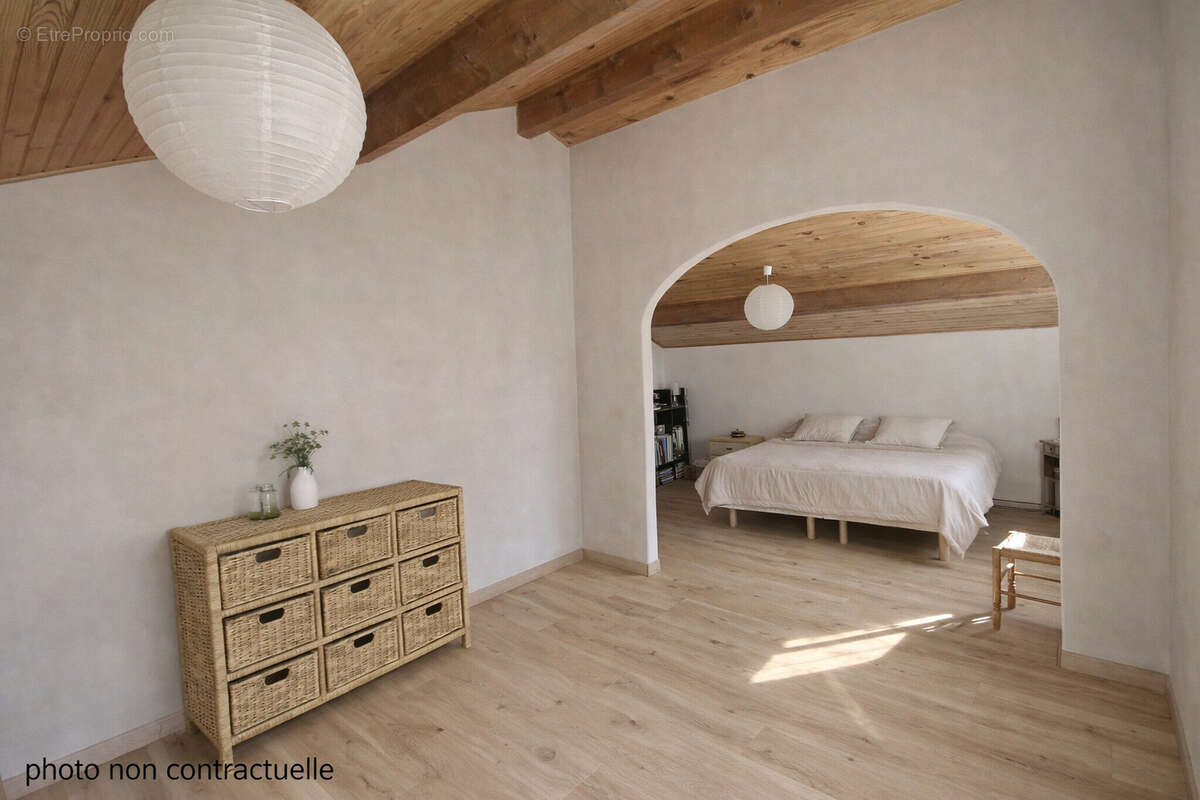 Charmante villa provençale avec grand terrain et piscine à Modène - photo 12