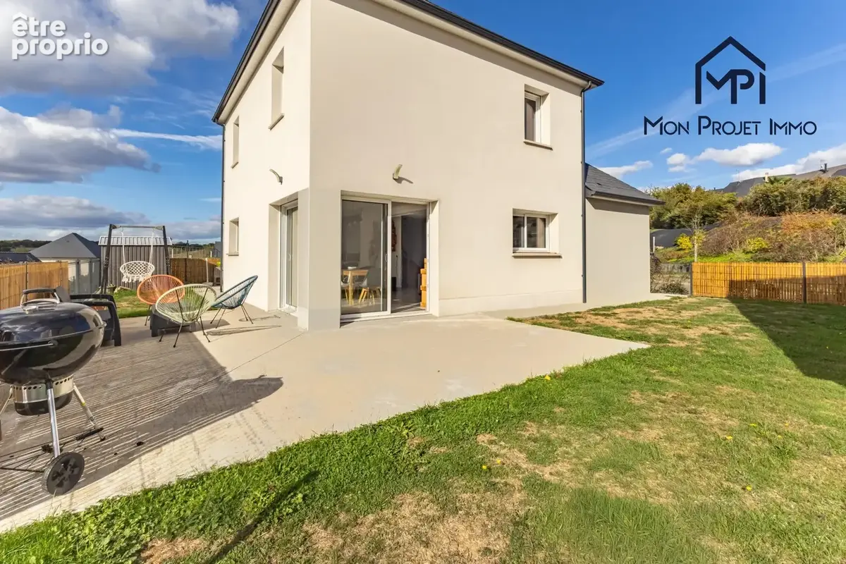 Maison 6 pièces 107 m² à vendre à Le Genest-Saint-Isle (53940) - photo 9