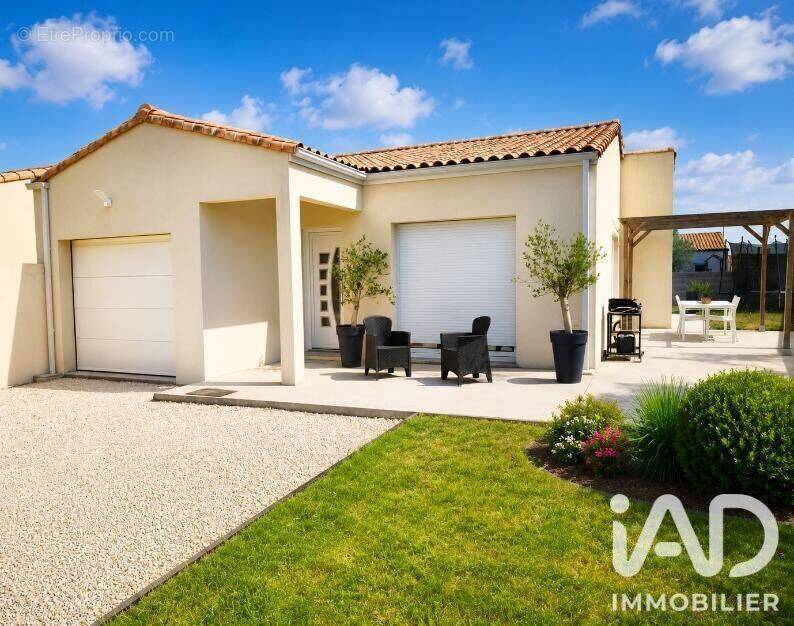 Photo 1 - Maison à ECHIRE