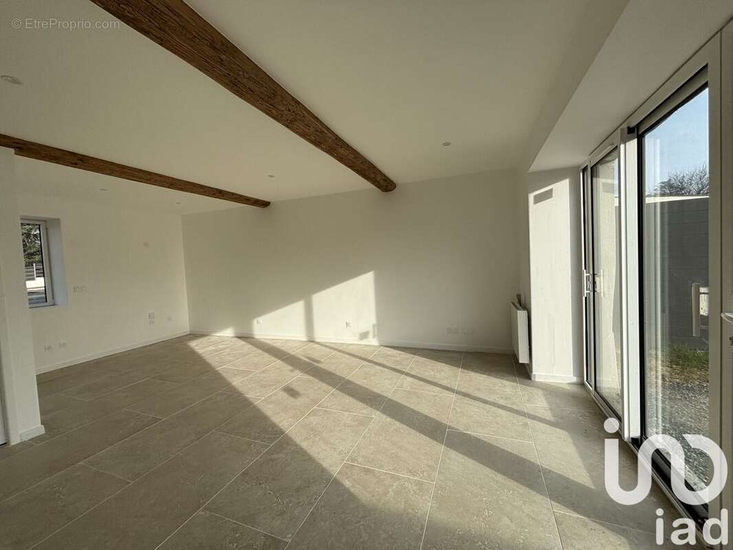 Photo 6 - Appartement à LENTILLY