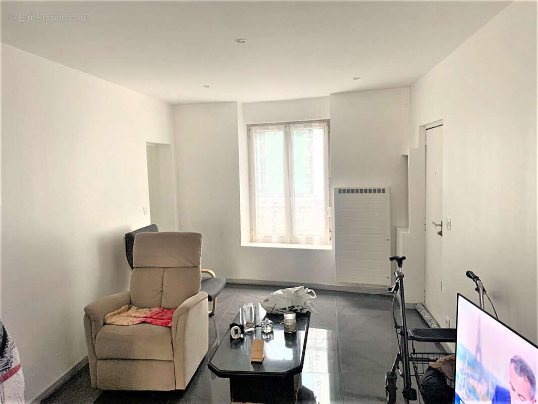Appartement  3 pièce(s) 50m² + 2 Caves + Cabanon - photo 7