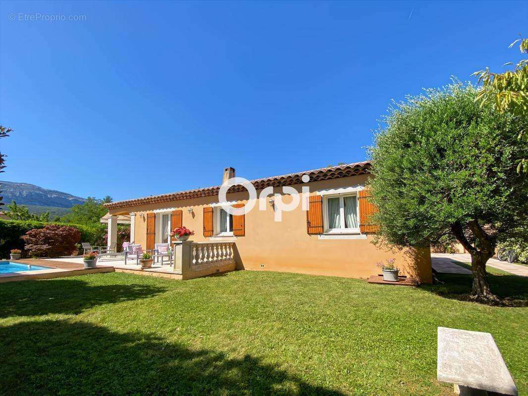 Maison à NANS-LES-PINS