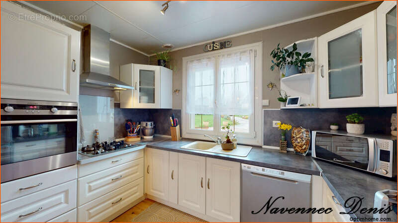 Maison à BOURGTHEROULDE-INFREVILLE