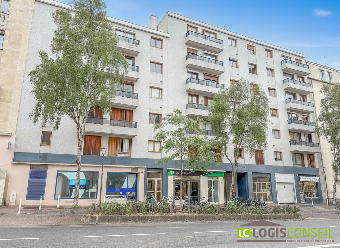 Appartement à MONTROUGE