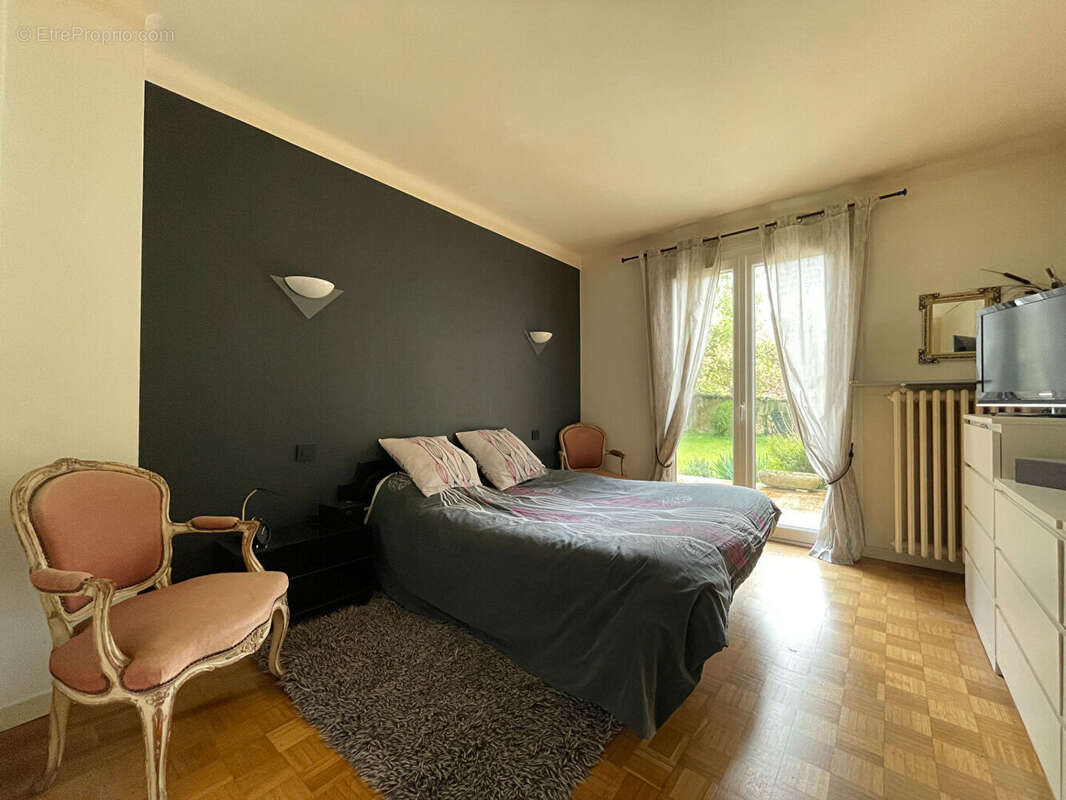 Maison à JOUY-AUX-ARCHES