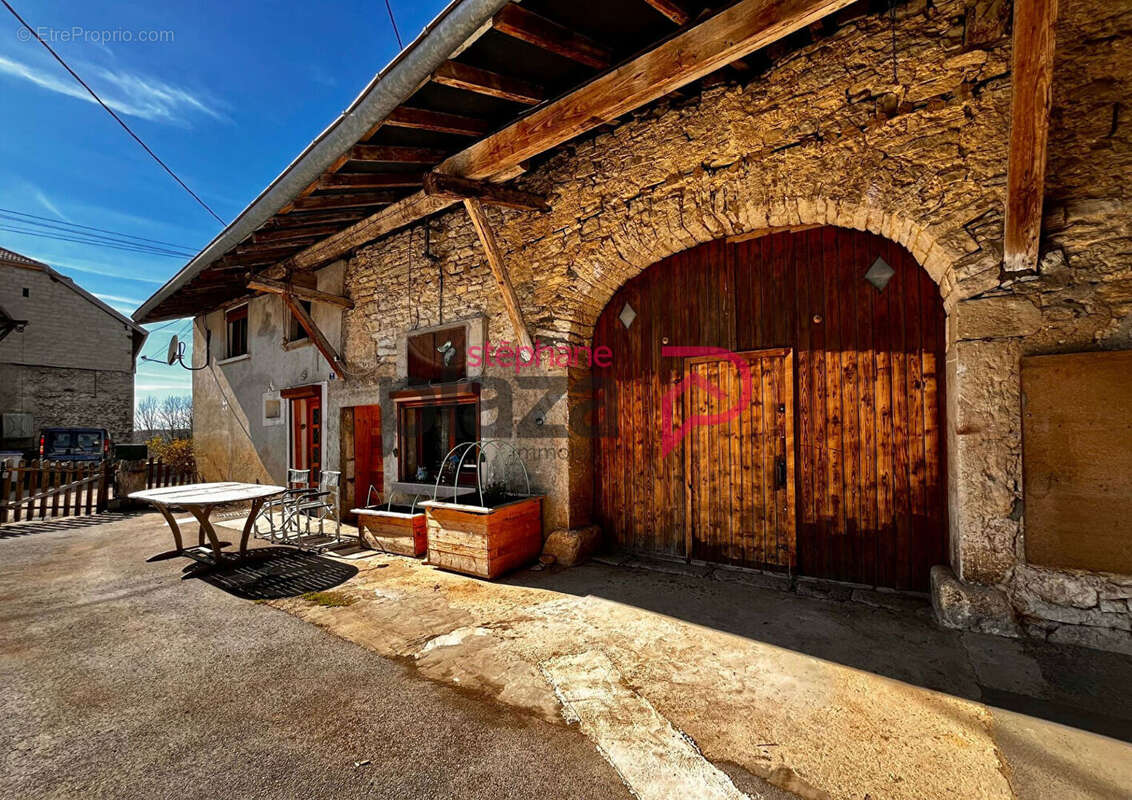 Maison à SIROD