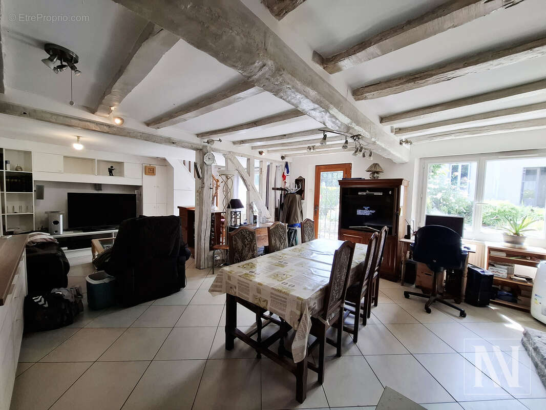 Maison à LUSIGNY-SUR-BARSE