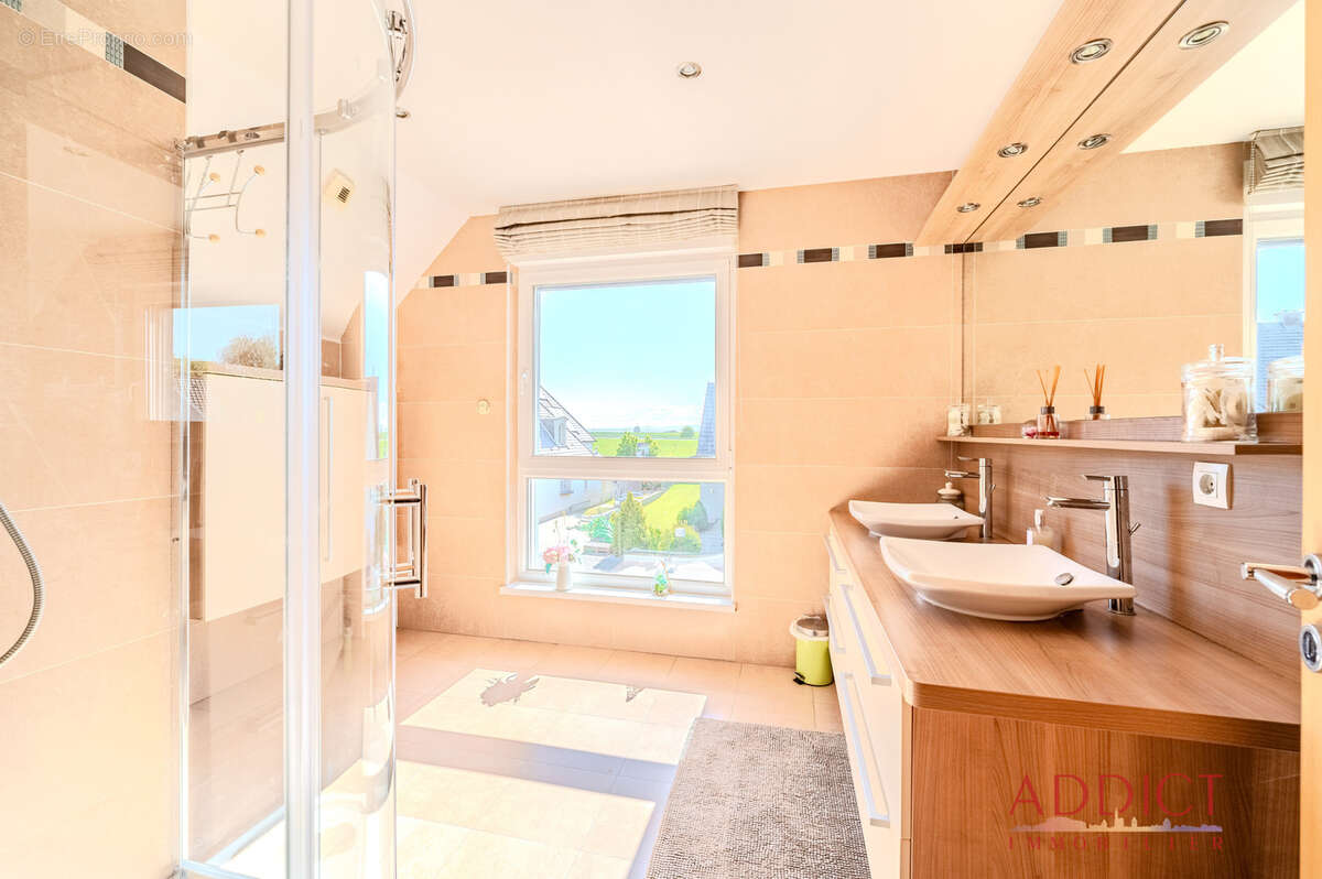 Maison à WIWERSHEIM