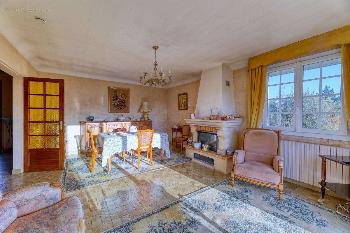 Maison à MOUCHAMPS