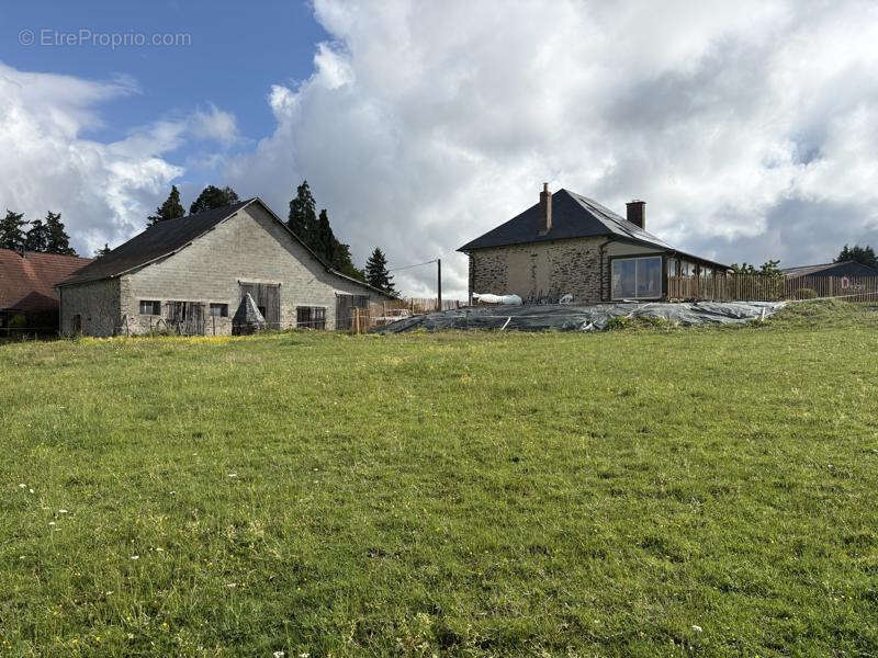 Maison à LUBERSAC