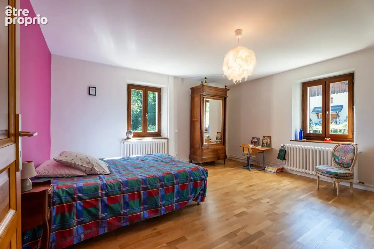 Le Noyer - Ferme rénovée de caractère - potentiel de 336m2 habitable - 2.630m2 de terrain plat - photo 13