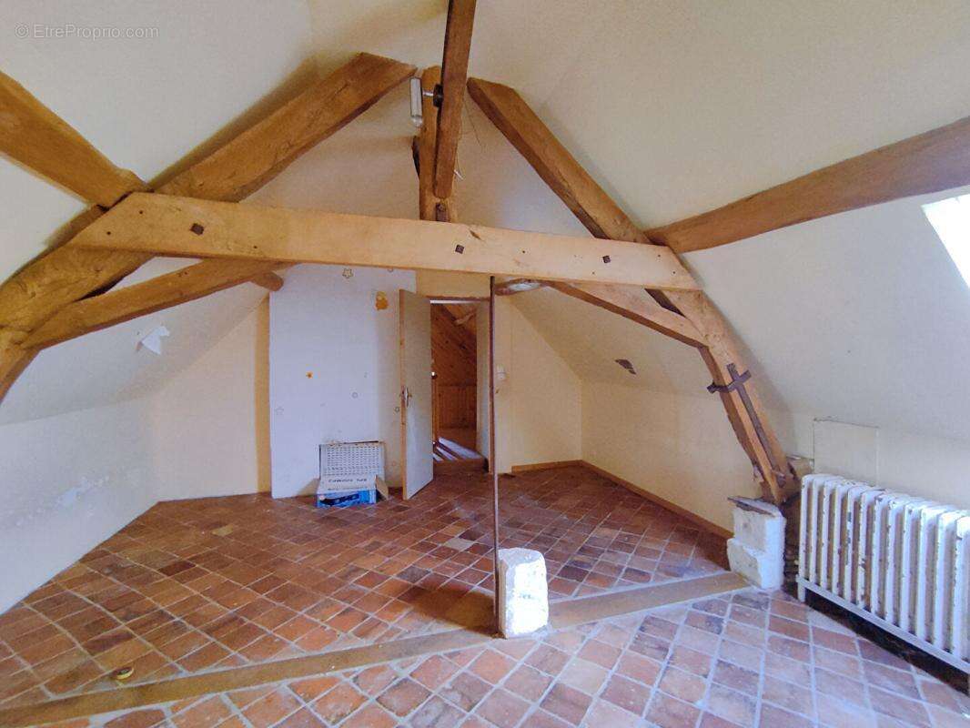 Longère Chaumussay 5 pièce(s) 109 m2 sur 2 Ha - photo 14