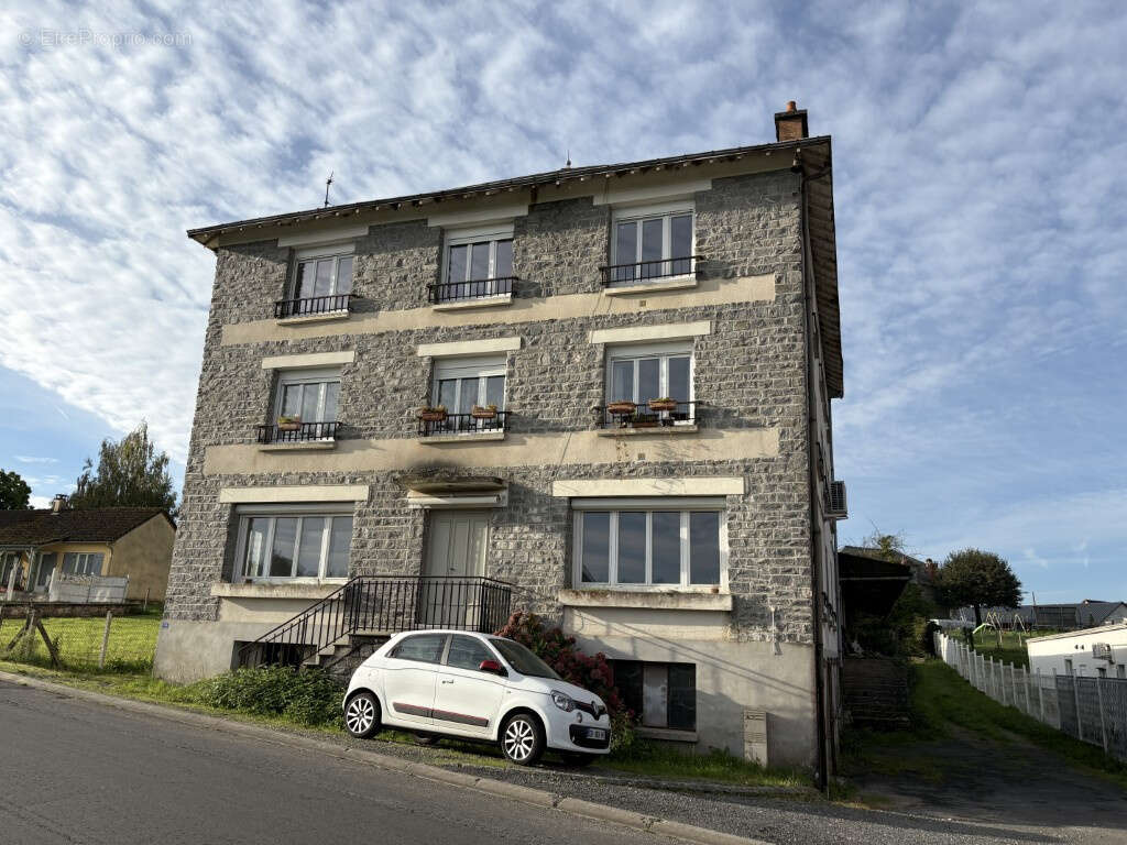 Appartement à LUBERSAC